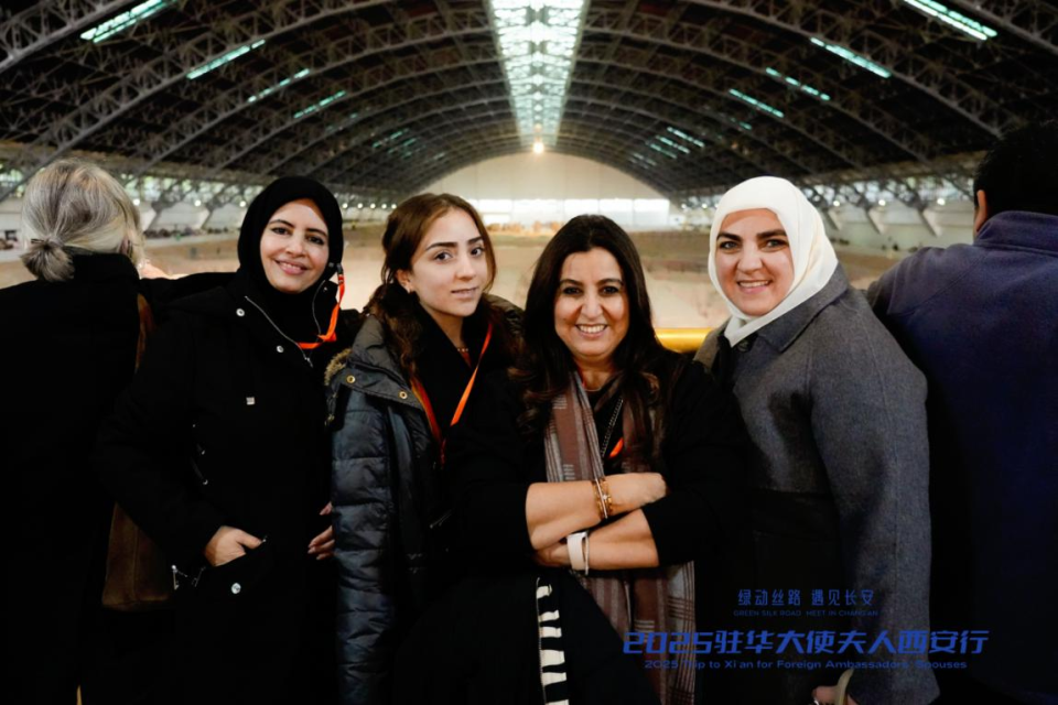 駐華大使夫人參觀兵馬俑 感受中華文明燦爛瑰寶_fororder_圖片46