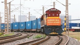 絲路經貿再續開放新篇