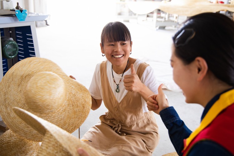 國網渭南供電公司:金線銀絲織古韻 電光燈火映新程_fororder_2.3