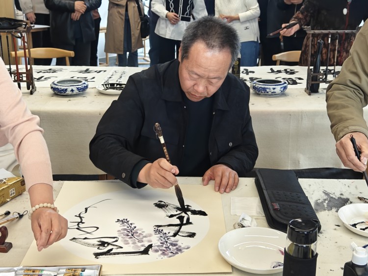 讓藝術與科技共融 “藝術家走進高新三期”系列文化宣傳活動啟幕_fororder_圖片 5