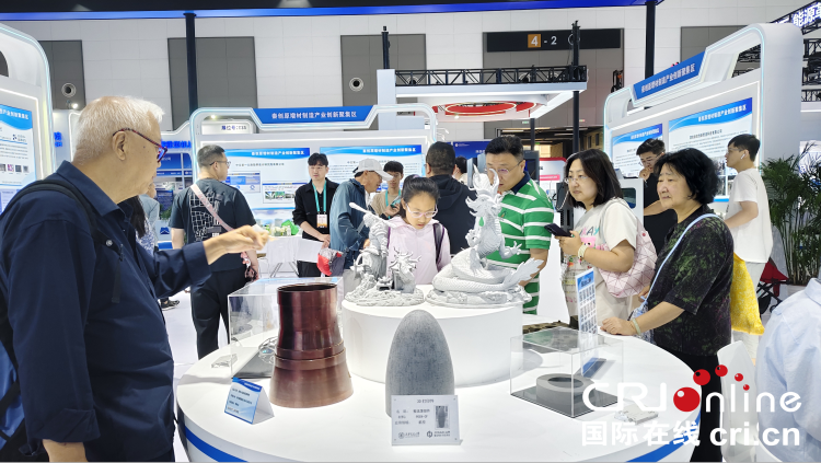 乘勢“高飛”   第九屆絲博會渭南展臺含“新”量十足_fororder_10