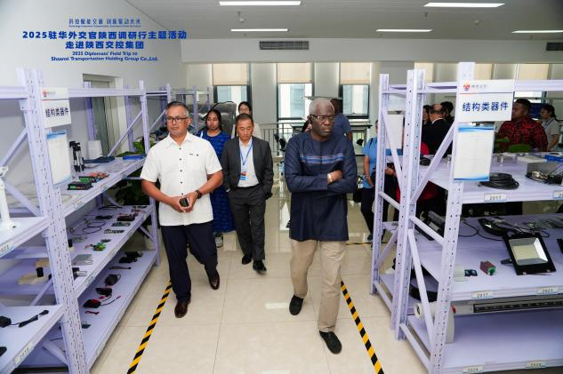 探秘陜西交控 駐華外交官看到“路聯世界 交通未來”中國圖景_fororder_圖片10