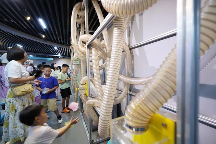 陜西科技館成暑期“科學樂園”