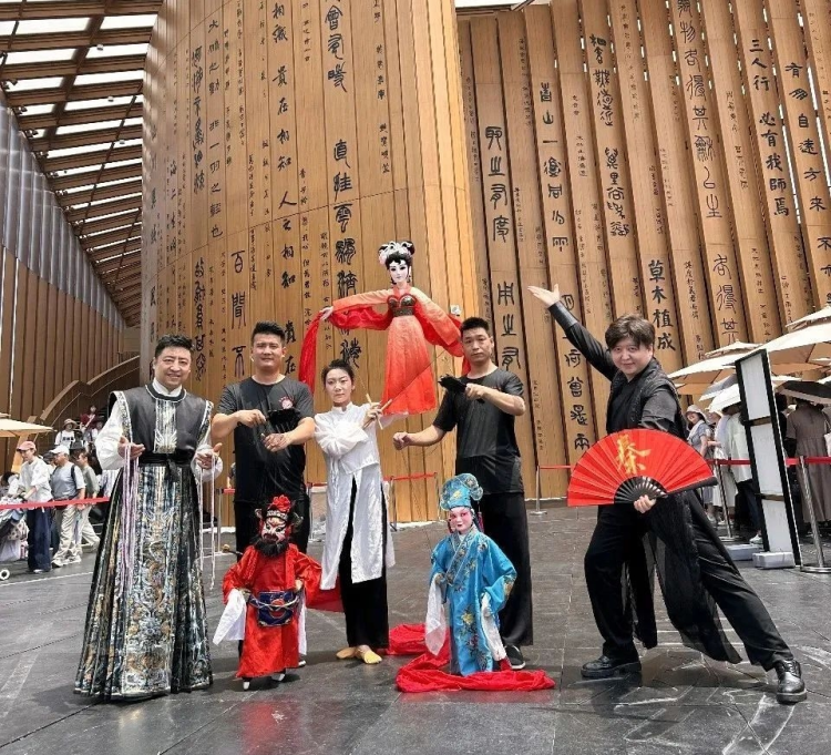 跨越山海的指尖靈動——合陽提線木偶戲閃耀世博_fororder_圖片1