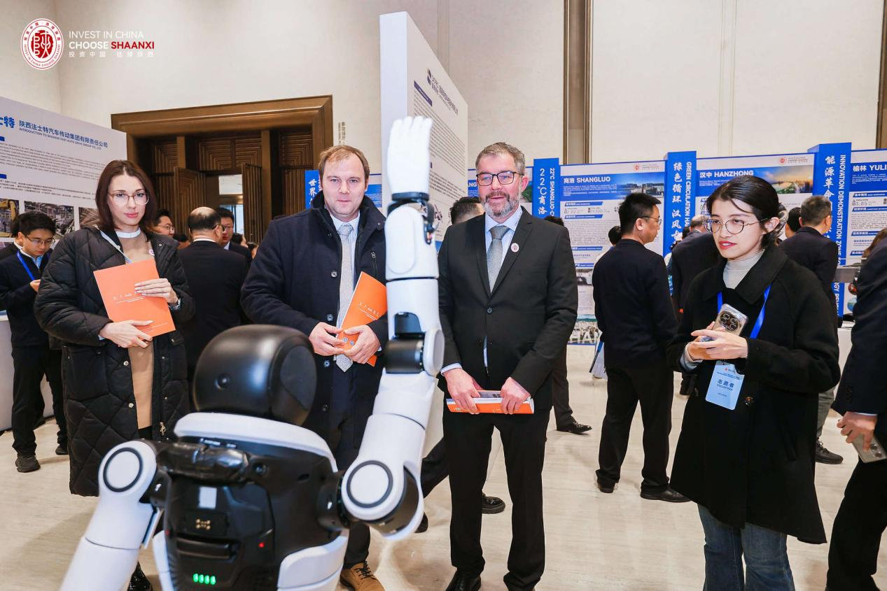 “投資中國·選擇陜西”  百餘家跨國企業齊聚共啟陜西合作新篇_fororder_圖片4