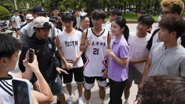 웨이난 소녀 바이위루: 스누커 꿈 좇아 고향에서 세계로