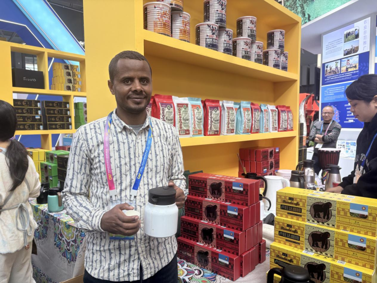 【外眼看農高】外國參展商帶“家鄉好物”赴約:願與中國共探農業新未來_fororder_圖片3