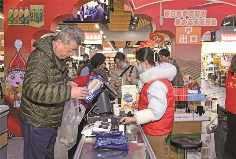 中歐班列拉來“洋年貨”_fororder_微信圖片_20260210095040_1204_356