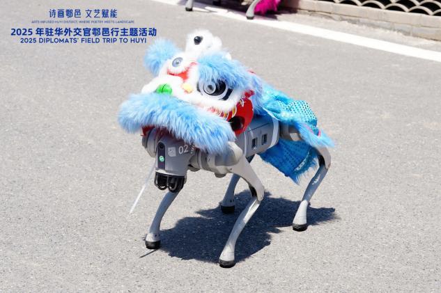 鄠邑村裏聚英才 何為中國鄉村的發展之匙_fororder_wps_doc_0
