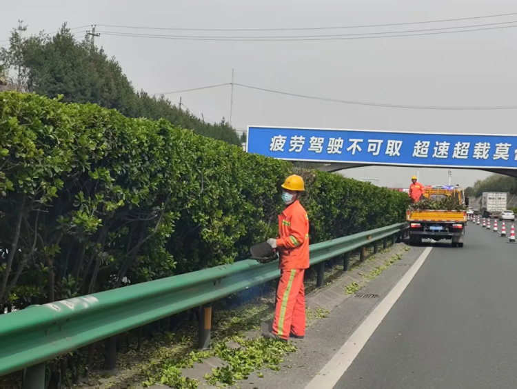 安全、暢通、服務“三箭齊發” 陜西交控全力護航清明假期出行_fororder_圖片3