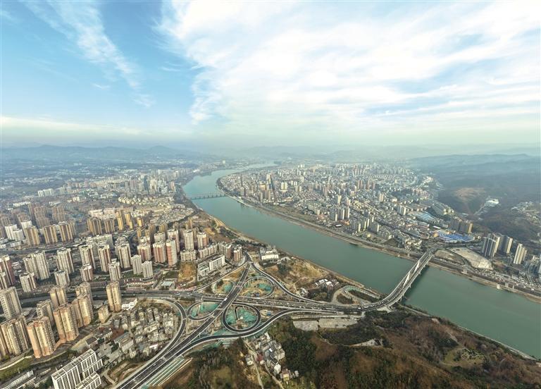 大道通衢貫秦巴——安康市加快建設全國性綜合交通樞紐城市_fororder_e5b151fb-911f-4ace-950d-338cf0593f20