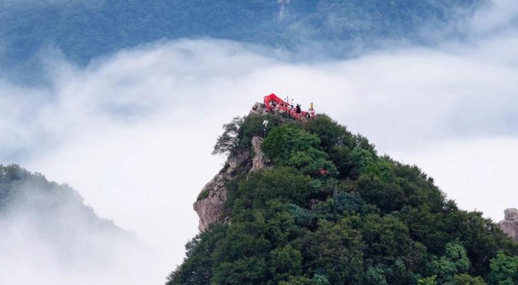 翠華山迎來秋季首場雲海