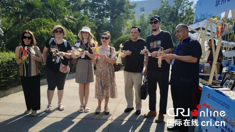 跟著非遺遊渭南  沉浸式體驗讓外國友人愛上中國文化_fororder_圖片8
