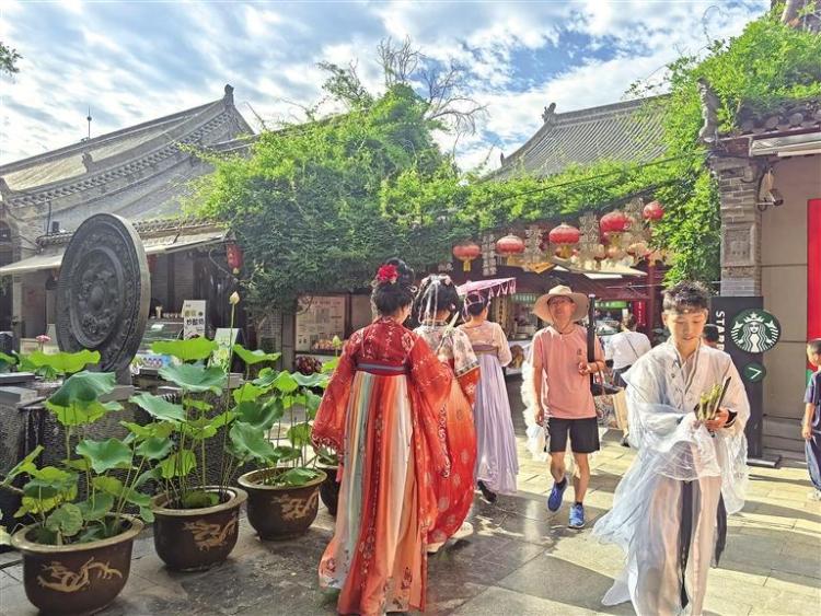國際范兒、科技范兒、創新范兒 陜西旅遊景區在煥新中蓬勃發展_fororder_微信圖片_20250718083649