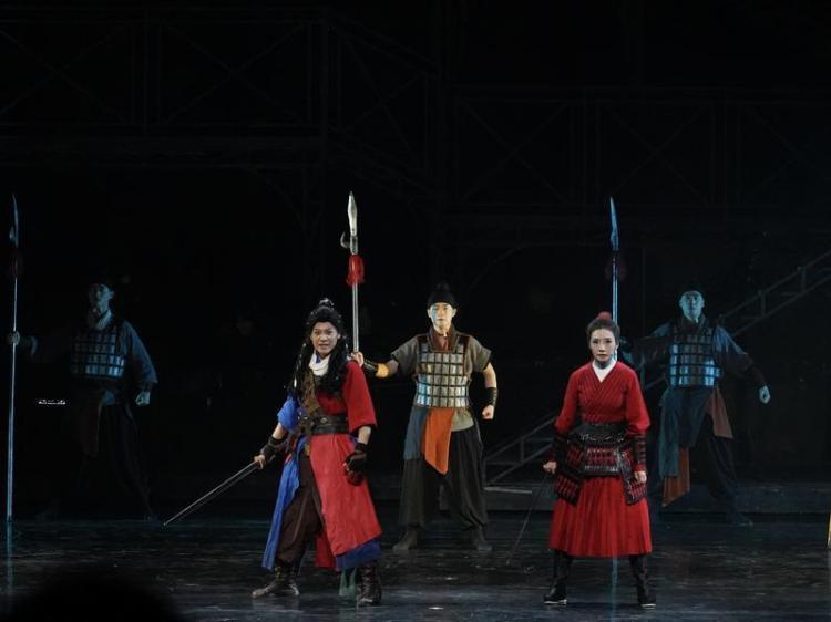 國風雅韻進校園 西安歌舞劇院原創音樂劇《花木蘭》唱響家國情懷_fororder_微信圖片_20260123093401_1054_356