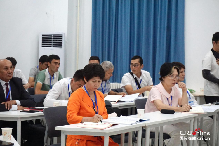 解鎖渭南農業“智慧密碼”  中亞農民再赴中國“取經”_fororder_圖片4