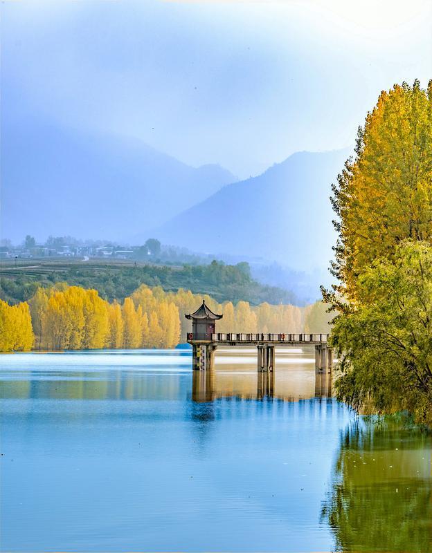 長安區東溝水庫秋日如畫