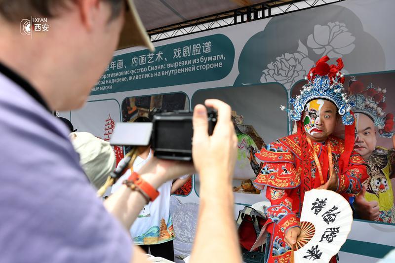 坐著火車去中亞 感受兩座城的絲路情緣