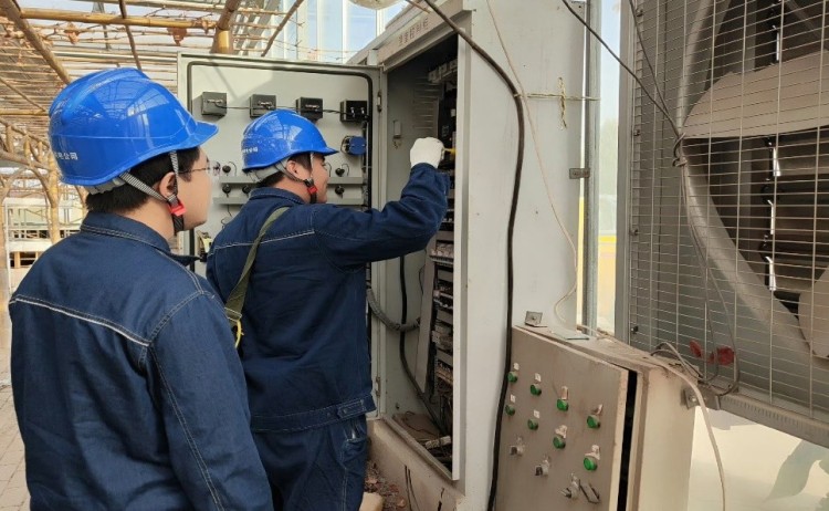 供電更可靠 農民更舒心——國網榆林供電公司服務春耕備耕工作側記_fororder_圖片 3(1)