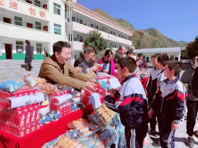 【三秦大地 商洛+移動列表】健康扶貧 醫療進山區·陜西醫療義診公益行走進商南縣十里坪鎮