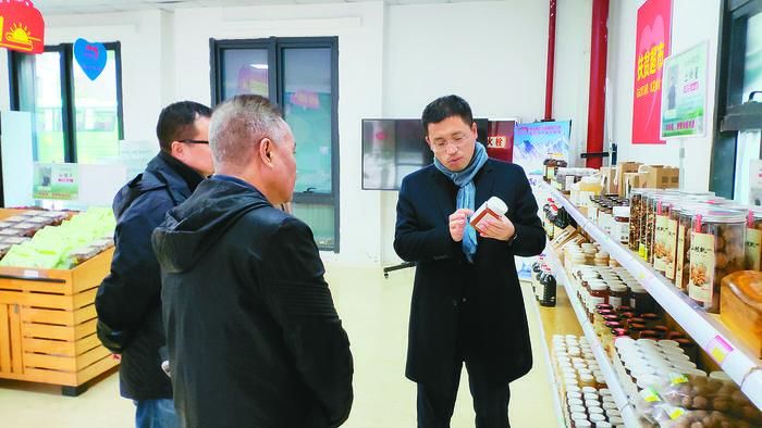 曲江新區用“扶貧超市”撬動産業扶貧“大文章”