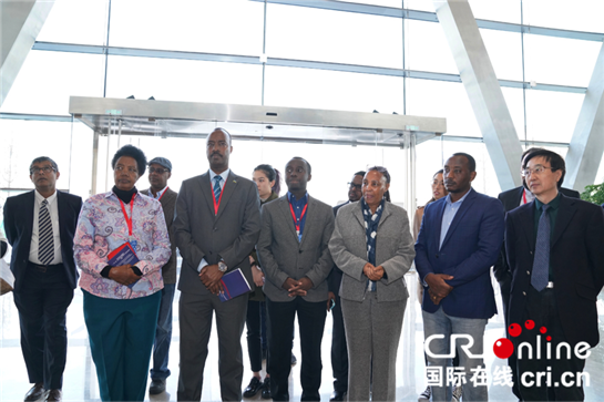 駐華外交官走進西安高新國際會議中心   感受科技新城無限魅力