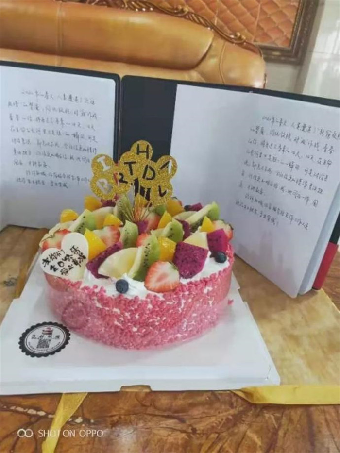疫情防控一線裏特殊17歲生日