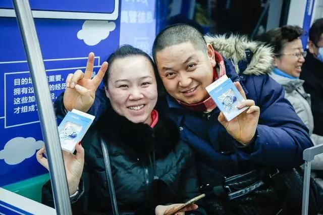中國南方航空主題車廂亮相西安地鐵4號線  為市民帶來獨特出行感受