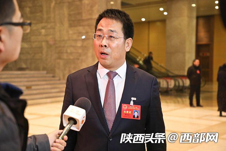 陜西省人大代表熱議政府工作報告