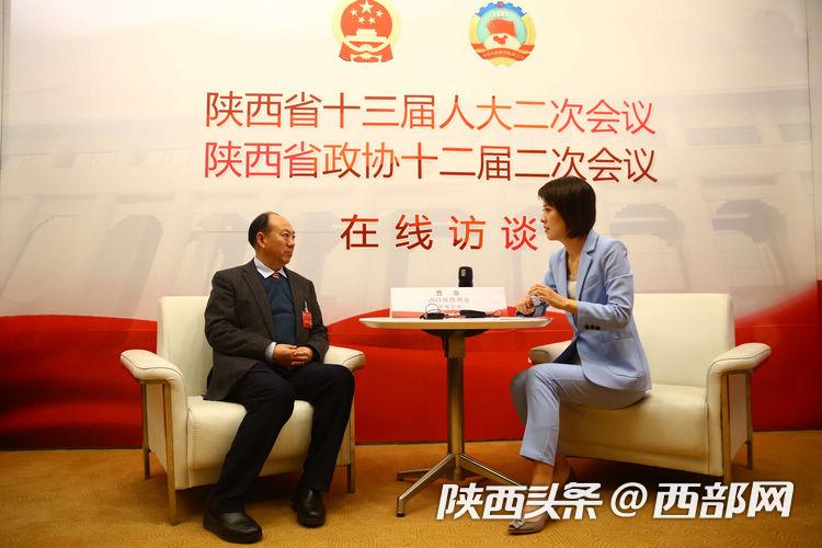 兩會V訪談丨董小龍：大力發展人工智能等新學科 讓陜西科教優勢助力經濟社會發展
