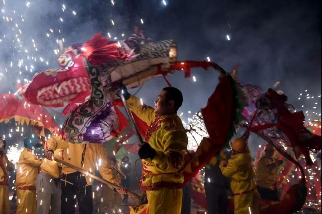 少華山裏過大年，好嗨！