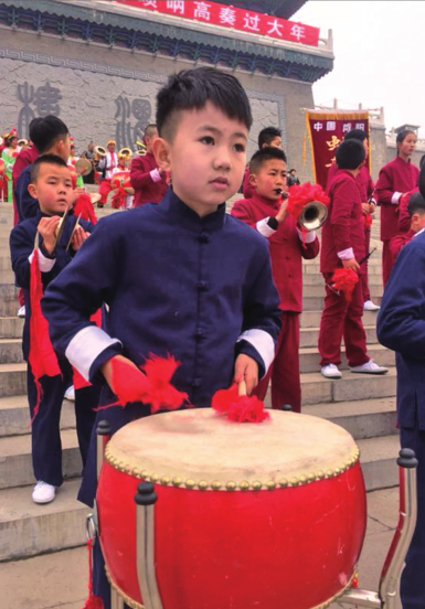三秦新風貌 鑼鼓喧天鬧新春