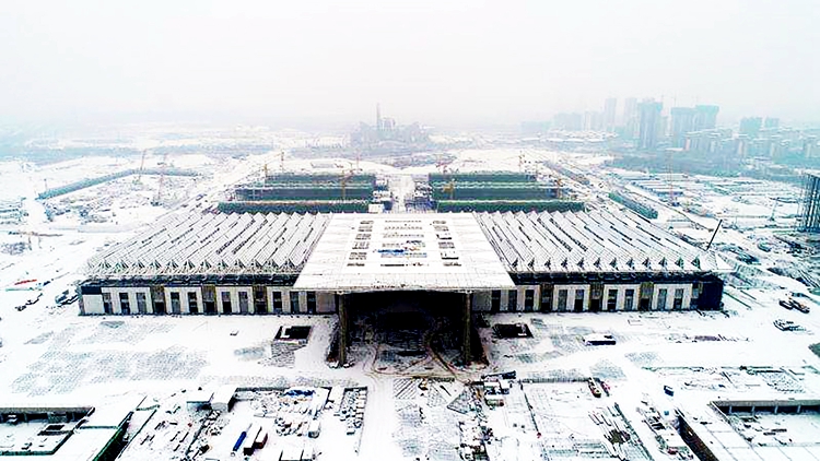 上萬名建設者今年春節不回家 奮戰西安三中心