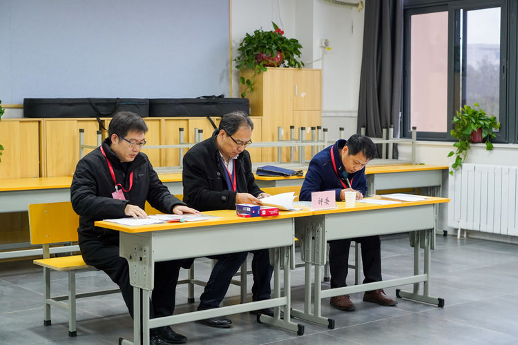 西安經開區第一屆中小學（幼兒園）一級教師職稱評審活動在經開八小成功舉行