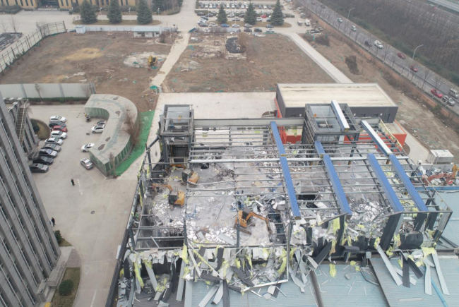 高新區城市管理局集中開展違建拆除活動
