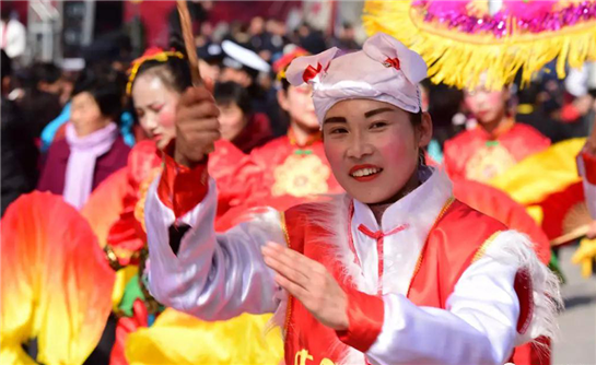 【China News 帶圖列表+三秦大地 延安＋原創+今日看點+移動列表】陜西延安富縣舉行2019年元宵節秧歌匯演
