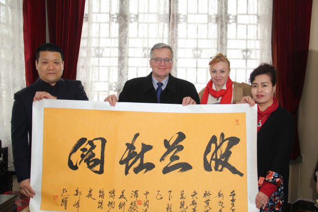 築夢新時代 甘當經典藝術的守護者