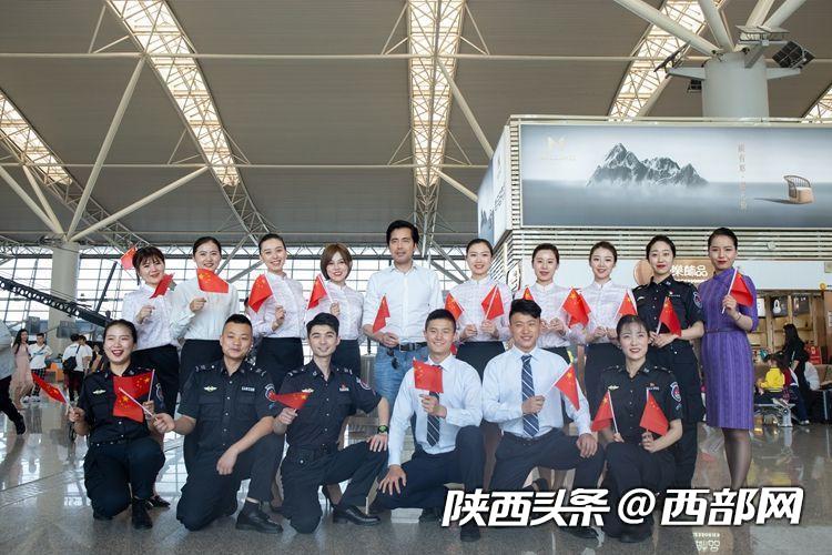 獻禮五一國際勞動節 陜西“我愛你中國”系列快閃向勞動者致敬