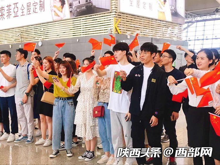 獻禮五一國際勞動節 陜西“我愛你中國”系列快閃向勞動者致敬