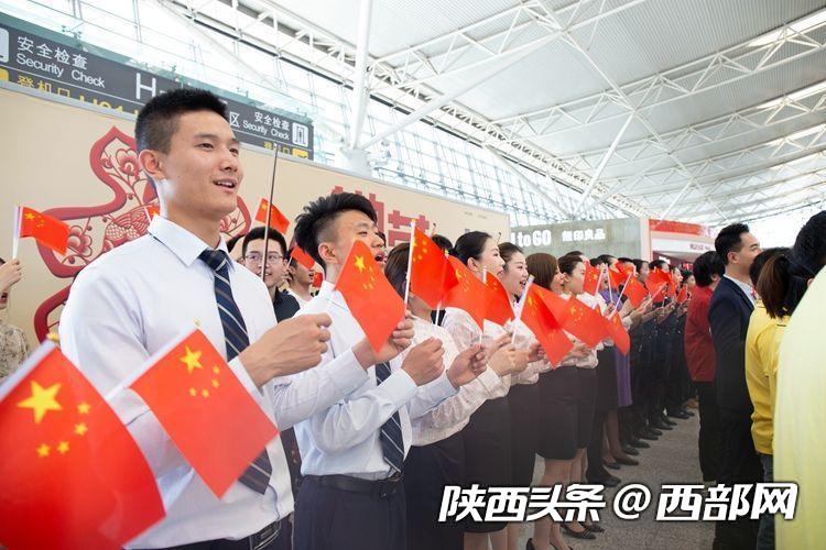 獻禮五一國際勞動節 陜西“我愛你中國”系列快閃向勞動者致敬