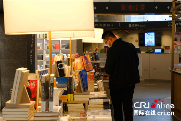 “打卡”四海唐人街 華彩綻放不負春日好風光_fororder_圖片17