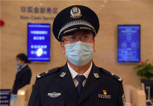 （備註  尹建慧不是咱頻道的人）深化警銀合作 建設銀行陜西分行六家支行開通機動車抵押登記服務站