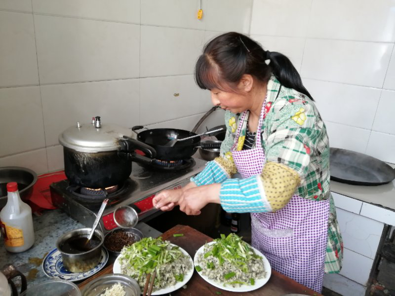 “全國自強模範”王軍俠：自強不屈 用雙手創造幸福生活