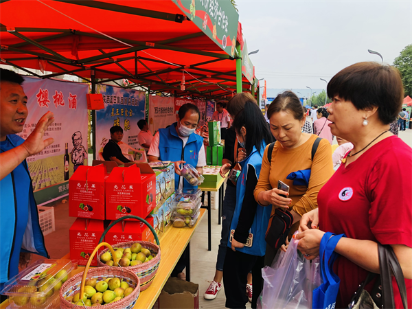 寶雞眉縣：“中國農民豐收節”展出農特産品受熱捧_fororder_圖片6