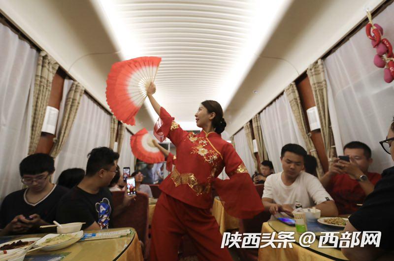 “聖地情”紅色文化列車開啟“初心之旅”