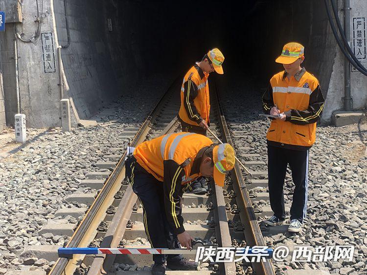 兩代人的寶塔情：寶塔山就是延安 父親就是鐵路