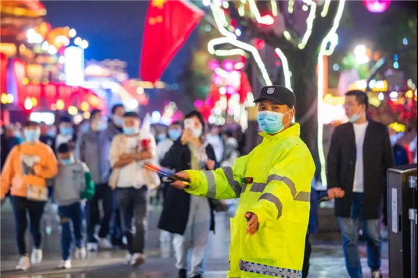 國慶假期 致敬曲江新區一線工作人員_fororder_圖片1_副本