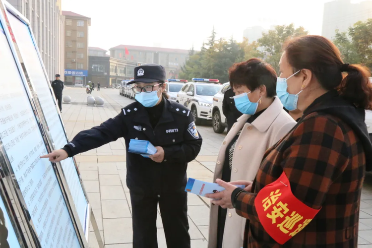 渭南市合陽縣公安局冬季大巡防全面啟動_fororder_WechatIMG104