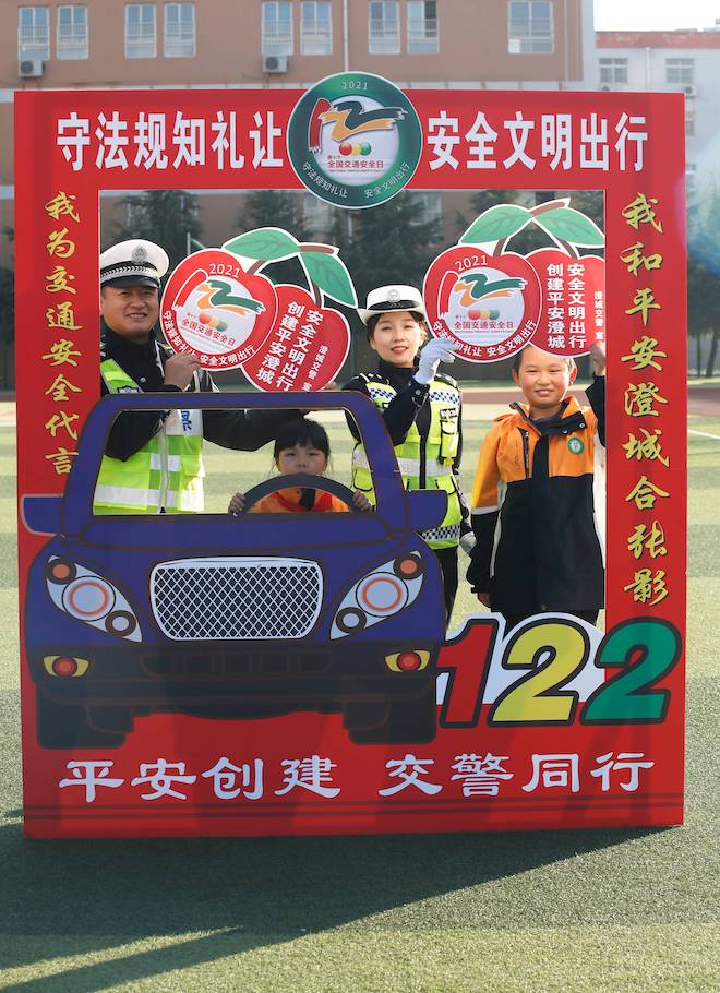 陜西澄城：“警校聯動”築牢安全防護圈_fororder_WechatIMG106