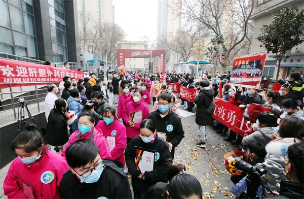 西安交大一附院接管新冠肺炎定點收治醫院醫療隊勝利凱旋_fororder_圖片1